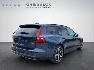 Volvo V60 T8 Ultra Dark Premium Paket AHK