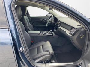 Volvo V60 T8 Ultra Dark Premium Paket AHK