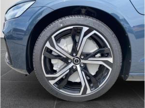 Volvo V60 T8 Ultra Dark Premium Paket AHK