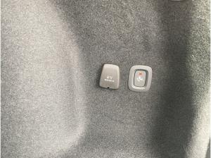 Volvo V60 T8 Ultra Dark Premium Paket AHK