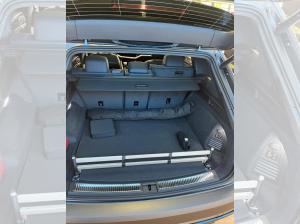 Volkswagen Touareg R-Line 4 Motion zzgl. Wartung & Inspektion/Verschleiß