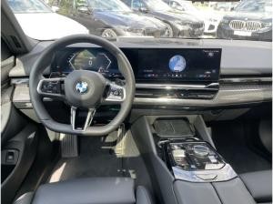 BMW 520 d Tour M Sport || AHK Pano el.Sitze Standhzg