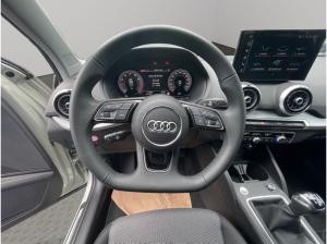 Audi Q2 30 TFSI S line LED PDC AHK CarPlay
