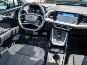 Audi Q4 e-tron Q4 45 e-tron S line /Matrix/ACC/HuD/Navi+/Kamera