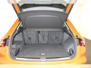 Audi Q3 35 TFSI S line Virt.Cockpit LED AHK - Verfügbar ab dem 12.09