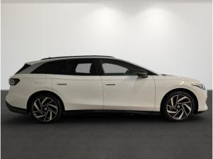 Volkswagen ID.7 Tourer Pro 210 kW - Park Assist Pro Dynamic Light Assist Discover Pro Max