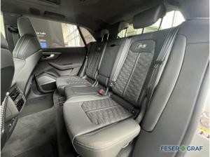 Audi RS Q8 SUV performance RS Sportoffensive