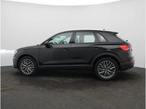 Audi Q3 40 TFSI quattro S-tronic / MMI-Navi plus, RFK