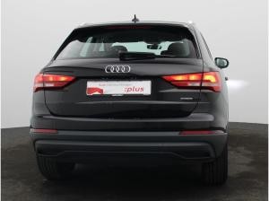 Audi Q3 40 TFSI quattro S-tronic / MMI-Navi plus, RFK