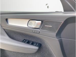 Volvo XC40 Ultra Black Edition ACC+LED+Navi+SD+SHZ