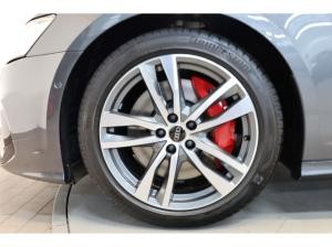 Audi A6 Avant 55 TFSI e quattro S line