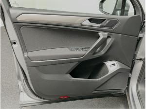Volkswagen Tiguan Allspace 1.5 TSI DSG Life ACC AHK 4Season Reifen