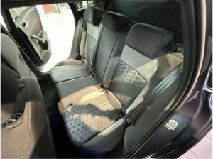 Volkswagen Taigo R-Line 1.5 l TSI DSG RFK IQ Navi W-Räder