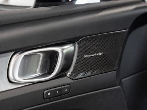 Volvo XC40 Plus Black Edition *sofort verfügbar*