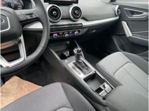 Audi Q2 35 TFSI S line LED Navi PDC CarPlay