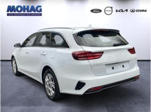 Kia Ceed SW Ultimate 140PS AUTOMATIK *WINTERRÄDER*