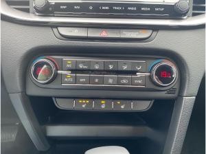 Kia Ceed SW Ultimate 140PS AUTOMATIK *WINTERRÄDER*