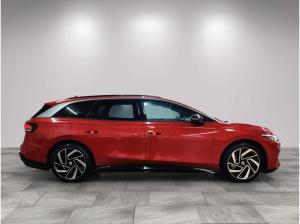 Volkswagen ID.7 Tourer Pro S h/AHK/Matrix/WäPu/01.30Garantie