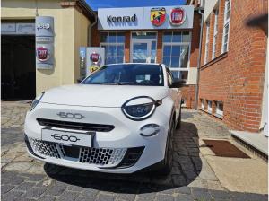 Fiat 600 1.2T MHEV 136 PS - sofort verfügbar - LED - PDC - Automatik