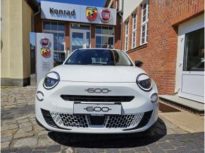 Fiat 600 1.2T MHEV 136 PS - sofort verfügbar - LED - PDC - Automatik