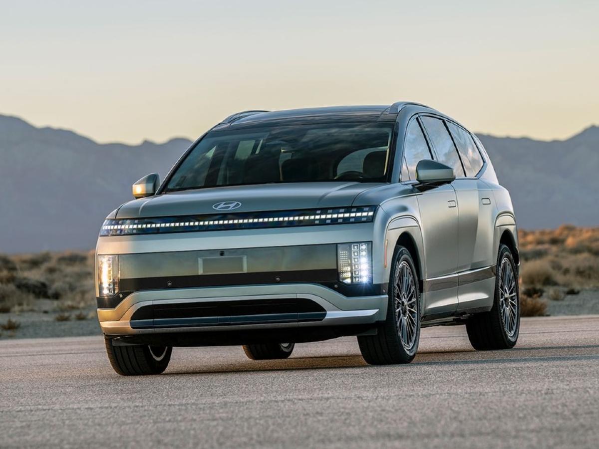 Hyundai IONIQ 9 6-Sitzer 307PS 4WD UNIQ PanoramaGS, RelaxPaket, Gewerbekundenaktion gültig bis 30.09.2025