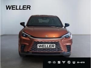 Lexus LBX inkl. Komfort Paket & Sonderlackierung | sofort verfügbar in Leipzig