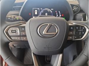 Lexus LBX inkl. Komfort Paket & Sonderlackierung | sofort verfügbar in Leipzig