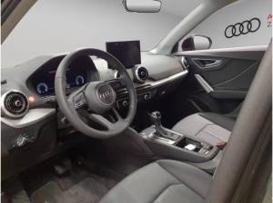 Audi Q2 35 TDI quattro LED Navi AHK Kamera