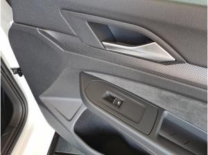 Volkswagen Golf 1.5 eTSI DSG R-Line+BLACKSTYLE+IQLIGHT+NAVI