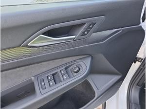 Volkswagen Golf 1.5 eTSI DSG R-Line+WR+BLACKSTYLE+NAVI+HARM