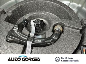 Volkswagen T-Roc Style 1.5l TSI +PDC+LIGHT-ASSIST+APP-CONNECT+