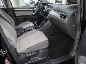 Volkswagen Touran 1.5 TSI Comfortline Navi APP SHZG 1,99 %