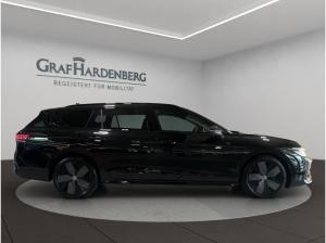 Volkswagen Passat 2,0 l TDI 4M *R-LINE* AHK*IQ*HuD*Pano*Black* Sofort verfügbar*