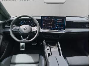 Volkswagen Passat 2,0 l TDI 4M *R-LINE* AHK*IQ*HuD*Pano*Black* Sofort verfügbar*