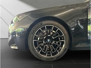 BMW M5 Limo.Driv.Ass.Prof,Comf. Pkt.,AHK,M Carbon Ext. Pkt.,uvm.