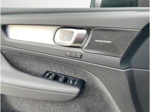 Volvo XC40 Ultra Black Edition ACC+LED+Navi+SD+SHZ