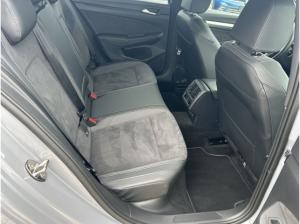 Volkswagen Golf VIII 2,0 TDI 50 Jahre Matrix AHK HuD Pano Navi