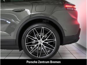 Porsche Macan 4S Sportpaket Luftfederung  AHK-el. klappb. El. Panodach