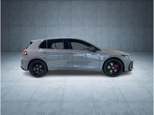 Volkswagen Golf GTI BlacStyle DSG 399 LED R-KAMERA