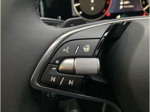 Skoda Superb Combi SELECTION 2.0TDI PANO.AHK.LICHT+SICHT.WINTER.FAMILIE