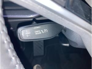 Skoda Superb Combi SELECTION 2.0TDI PANO.AHK.LICHT+SICHT.WINTER.FAMILIE