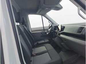 Volkswagen Crafter 35 Pritschenwagen Einzelkabine Motor: 2,0 l Getriebe: Heckantrieb 6-Gang-Schaltgetriebe Radstand: 44