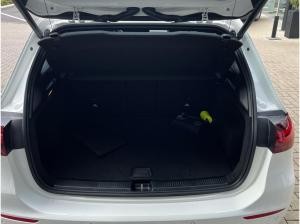 Mercedes-Benz B 200 Progressive Rückfahrkamera Distronic AHK