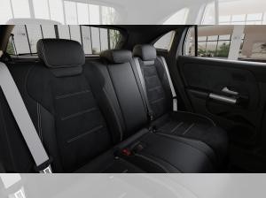 Mercedes-Benz GLA 180 Special Edition+AMG Line+AHK+KEYLESS+CARPLAY+ Winter-Paket+DISTRONIC