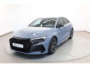 Audi RS3 Limousine TFSI quattro 280 km/h