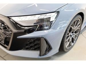 Audi RS3 Limousine TFSI quattro 280 km/h