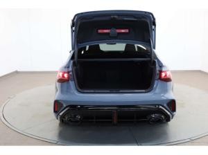 Audi RS3 Limousine TFSI quattro 280 km/h