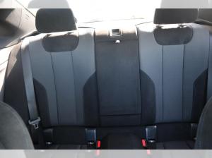 BMW 220 i Coupe/M-Sport/RFK/HiFi/Adapt. LED