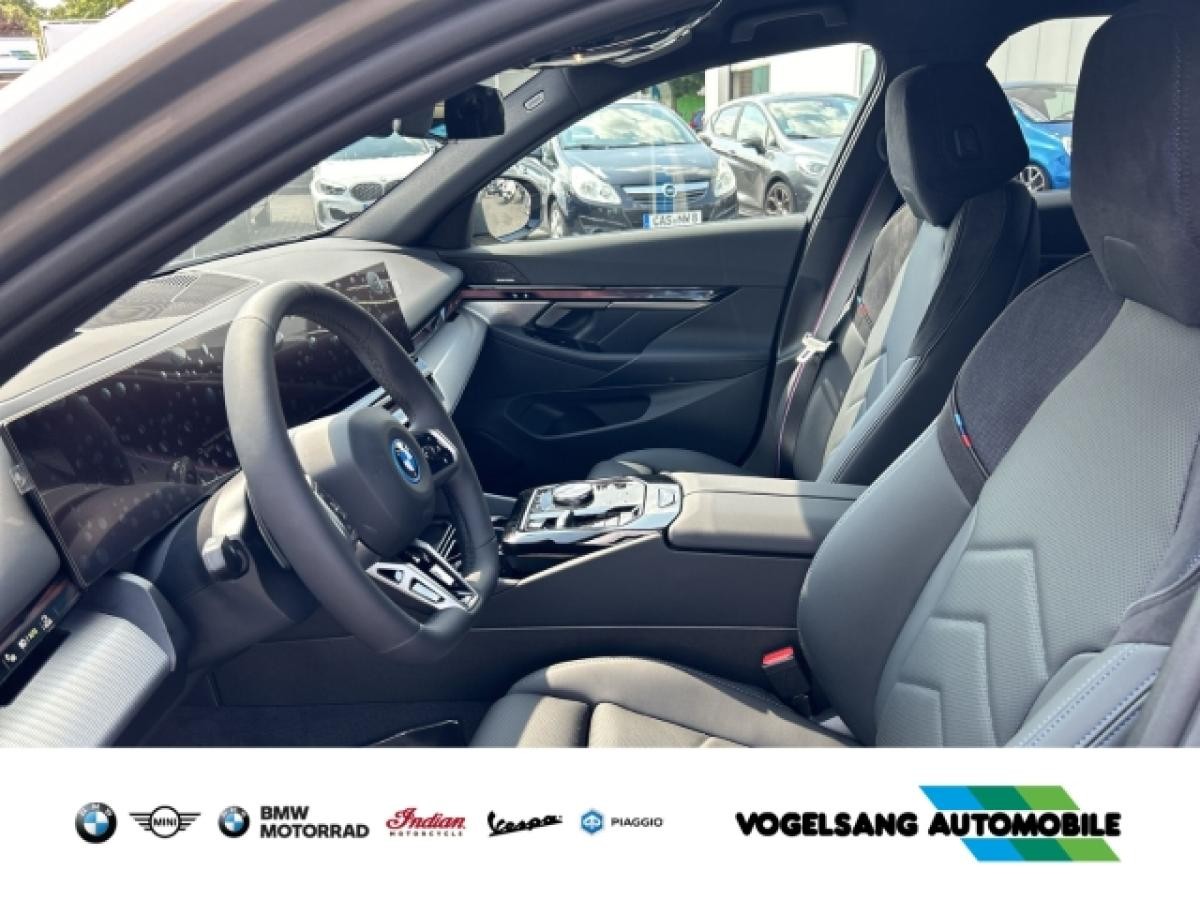 BMW i5 Baureihe Touring (G61E)