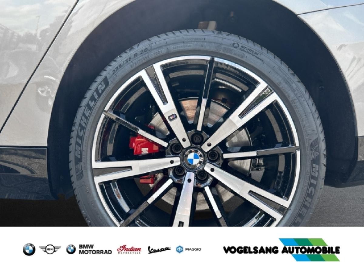 BMW i5 Baureihe Touring (G61E)